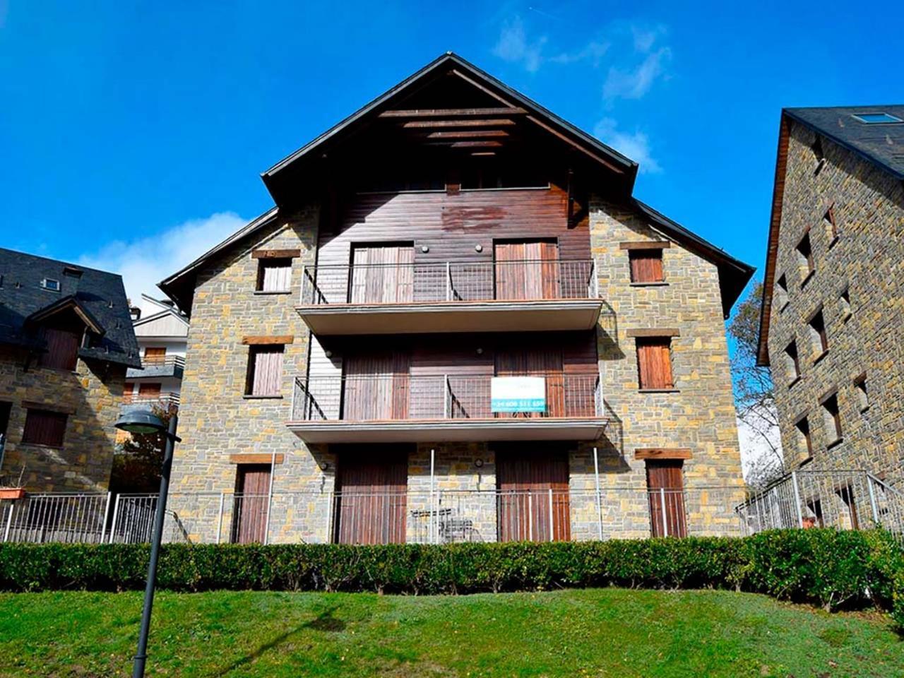 3000 Apartment *